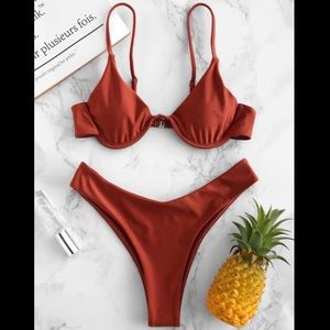 Burnt orange bikini 👙
